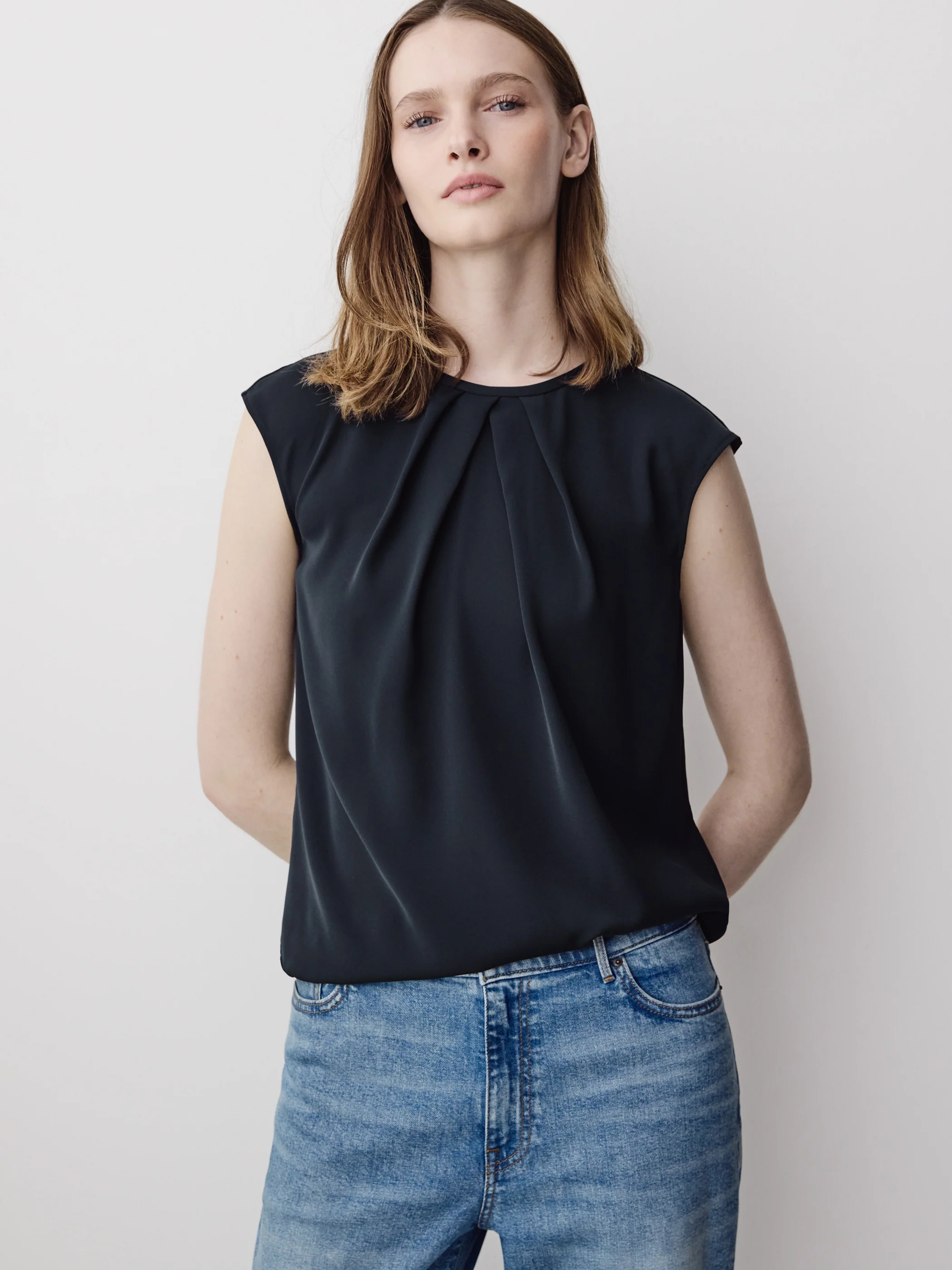 30% Off Women's Tops & Accessories